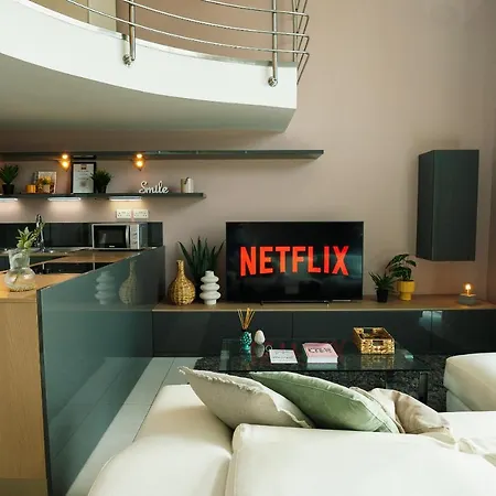 Seafront Duplex With Terrace - Malta Σλιέμα