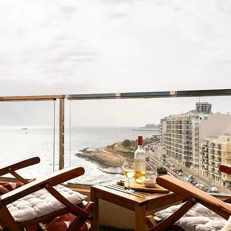 Seafront Duplex With Terrace - Malta Sliema