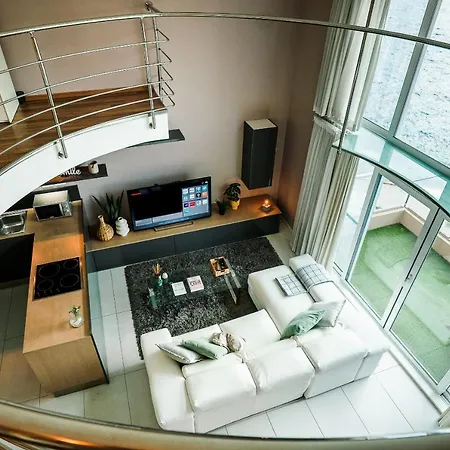Amazing Seafront Duplex *