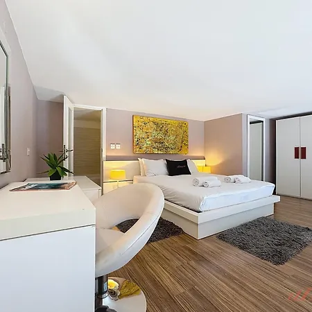 Seafront Duplex With Terrace - Malta *