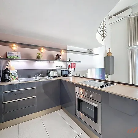 Seafront Duplex With Terrace - Malta