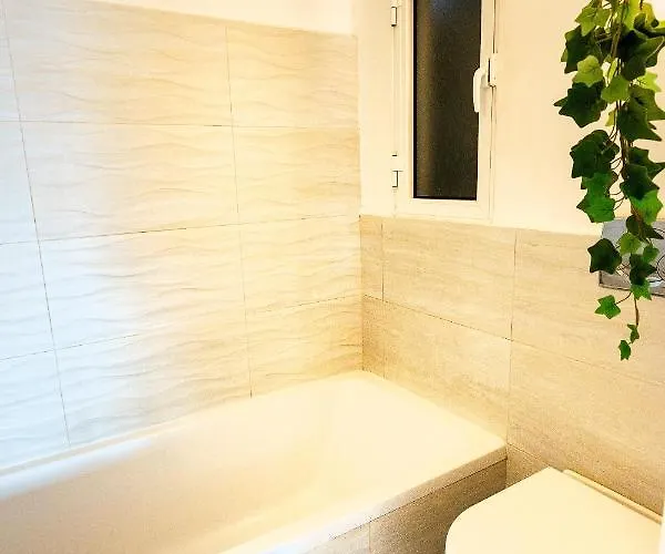 Seafront Duplex With Terrace - Malta * Sliema