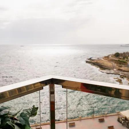 Seafront Duplex With Terrace - Malta Apartamento *